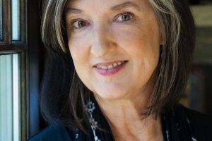 5 Best Barbara Kingsolver Books (2024)