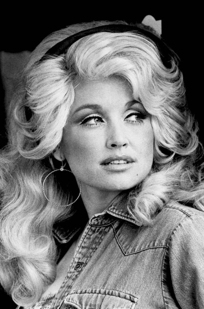 Dolly Parton Featured