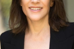 5 Best Marianne Williamson Books (2025)
