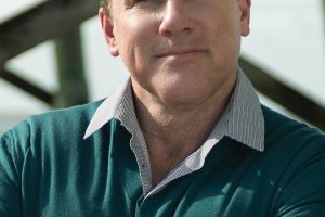 5 Best Nicholas Sparks Books (2025)