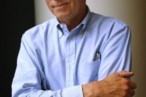 10 Best Carl Hiaasen Books (2025)