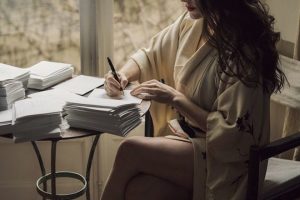 12 Best Books on Writing Poetry (2025)