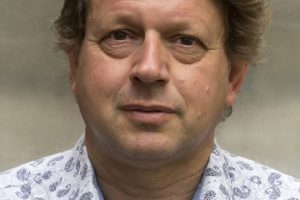 10 Best Peter F. Hamilton Books (2025)